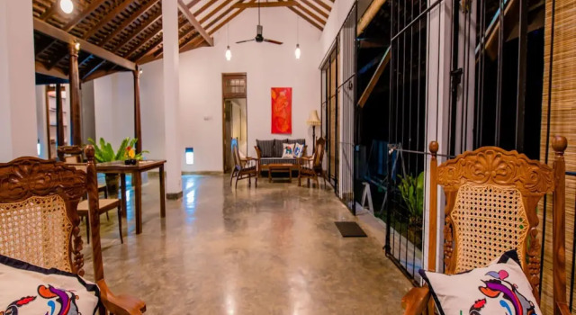 Люкс Ardeen Villa - superb 3 bedroom beachfront BB for 6, in Ranna- Tangalle- pick up, serviced, taxes included