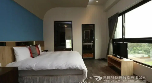 Двухместный номер Deluxe с балконом Ruo Shui Hotspring Hotel