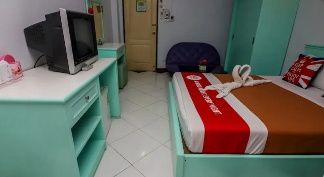 NIDA Rooms Thahan 90 Mak Khaeng, Varaa Hotelli Hotellit North-Eastern Thailand pysäköinnillä, Pysäköinti