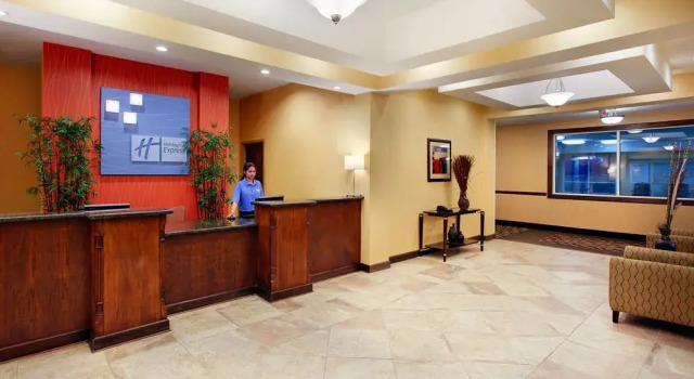 Holiday Inn Express & Suites Malvern, An Ihg, Забронировать Отель Отели Малверн с завтраком, рядом с Колледж Уачитас, Завтраки