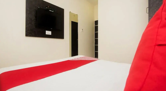 OYO 3782 Hotel Adnoc Inn