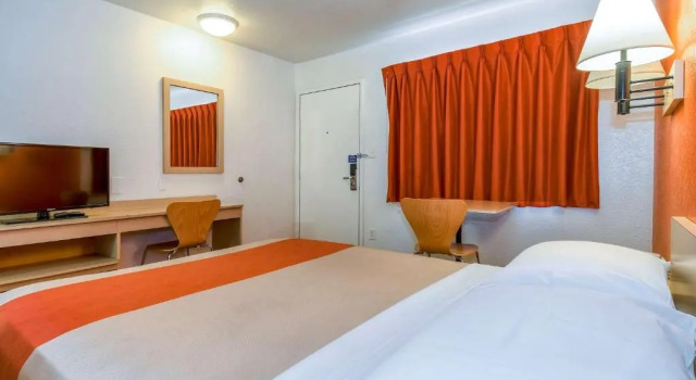 Двухместный номер Deluxe Motel 6-Corona, CA