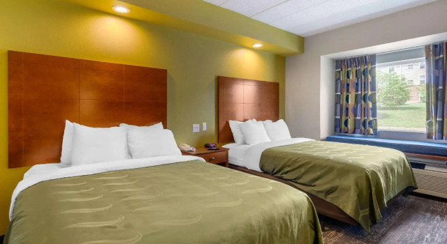 Standard Vierer Zimmer Clarion Pointe Staunton East