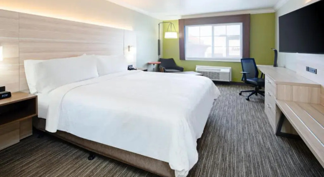 Двухместный номер Standard Holiday Inn Express & Suites Watsonville by IHG