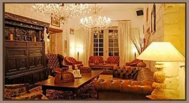 HÔTEL JEAN DE BRUGES, Забронировать Отель Отели Соммы с завтраком, Завтраки
