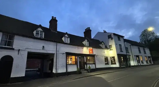 Yak & Yeti Hotel, Boek Hotel Shrewsbury Shropshire