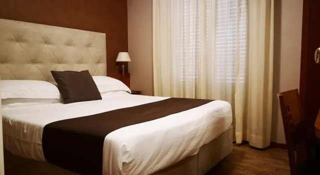 Двухместный номер Economy с балконом Hotel Clarin 14 by Dori
