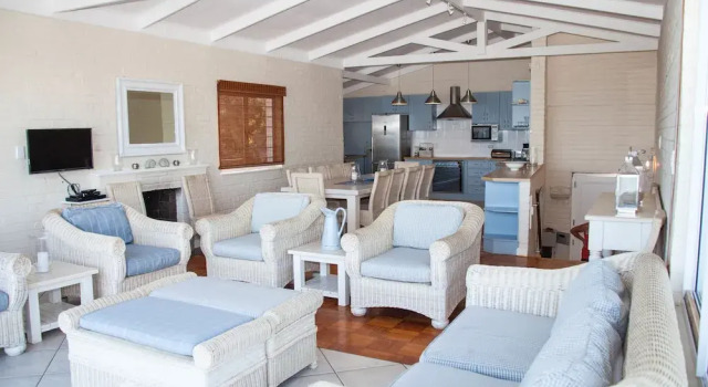 Bull Street, Reservar Hotel Plettenberg Bay Knysna
