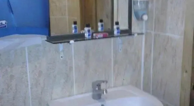 Трёхместный номер Standard Born Hotel