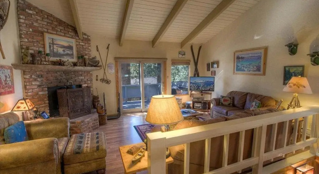 Exclusive North Shore Townhouse