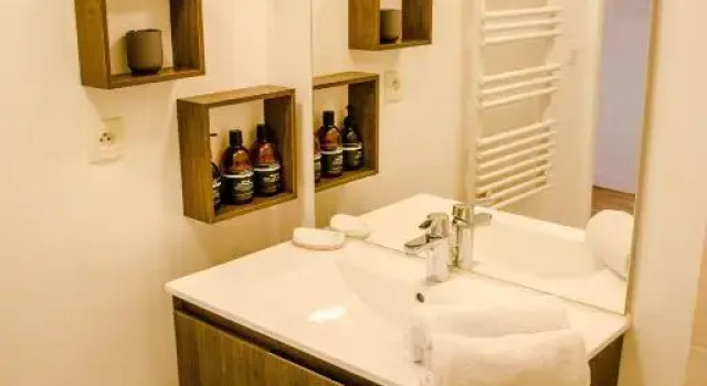 Beautiful apartment * parking* Disneyland 10 min, Rezervasyon Daire Montévrain 