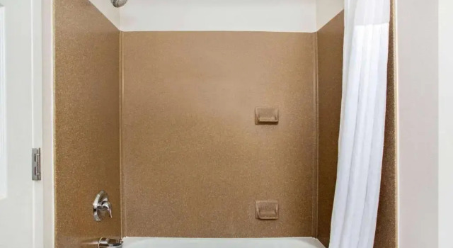 Номер Deluxe La Quinta Inn & Suites by Wyndham Springfield Airport Rte 66