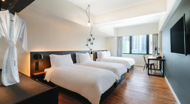 Четырёхместный номер Penta Plus Pentahotel Hong Kong, Tuen Mun