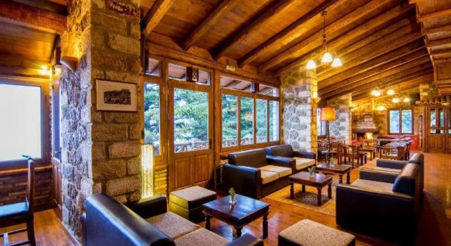 Pigi Tarlampa Hotel, Prenota Hotel Ano Trikala Ziria Ski