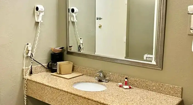 Номер Standard Super 8 by Wyndham Tupelo Airport