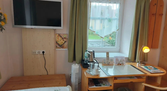 Номер Economy Logis L Auberge Gutshof