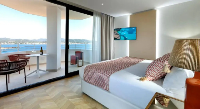 Двухместный номер Deluxe с видом на море TRS Ibiza Hotel
