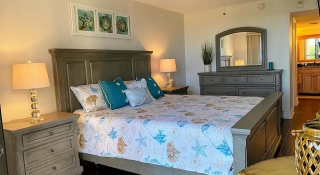 Sea Isles Bonita Beach 2 Bedroom Condo by Redawning