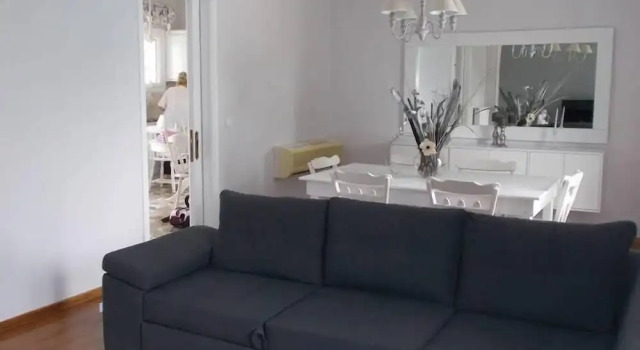 Вилла с 4 комнатами с балконом Iris Villa