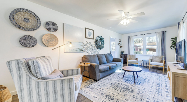 Коттедж 1 Mi to Park Circle: Pet-friendly Home w/ Yard