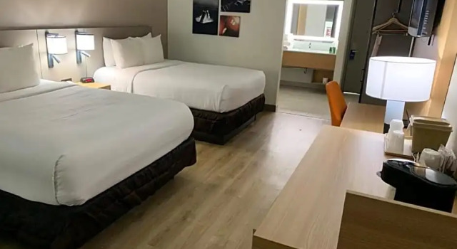 Четырёхместный номер Standard с видом на город Comfort Inn & Suites Nashville Downtown - Stadium