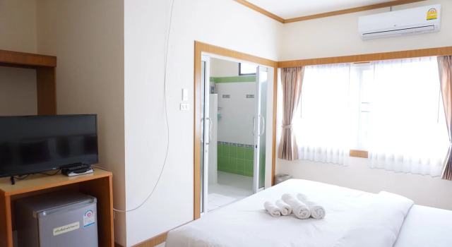 Na Phurua Hostel, Varaa Hostelli Hotellit North-Eastern Thailand pysäköinnillä, Pysäköinti