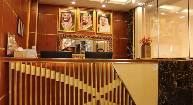 Acacia Hotel