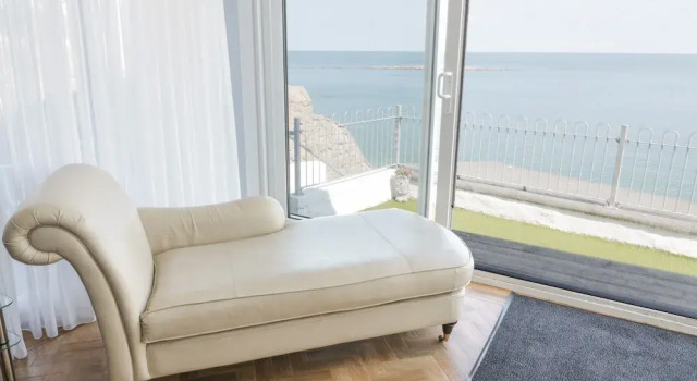 Treasure Cottage, จอง บ้านพักตากอากาศ Penrhyn Bay Glamorgan
