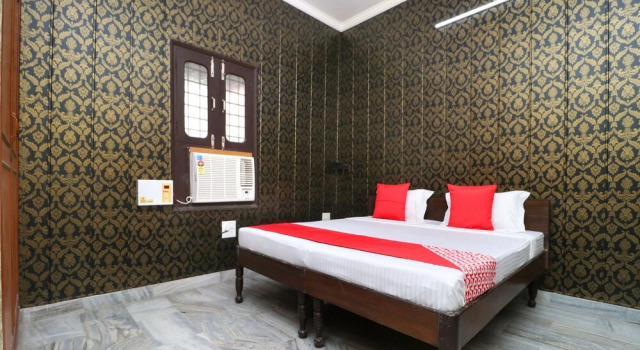 Люкс Hotel O Mall Residency
