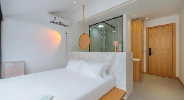 Номер Standard с балконом Moganshan Pinhouwu Hotel