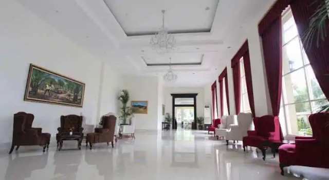 Same Hotel Kendari, Prenota Hotel Hotel a Sulawesi con piscina, Piscina