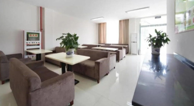 Home Inn Paibai Yun Hotel (Suzhou Wujiang Tongli Ancient Town), Book Hotel Hoteller i Suzhou med parkering, Parkering