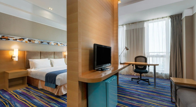 Двухместный номер Standard Holiday Inn Express Tianjin Heping by IHG
