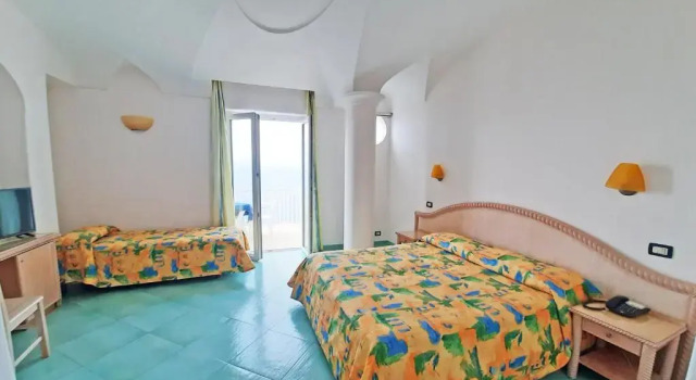 Трёхместный номер Standard Hotel Albatros