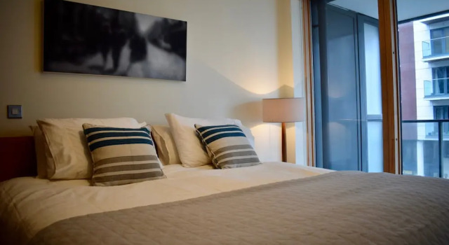 Riverside Flat in Dublin, Забронировать Апартаменты/квартира Дублин Каунти Дублин, рядом с Стадион для собачьих бегов Шелбурн-парк