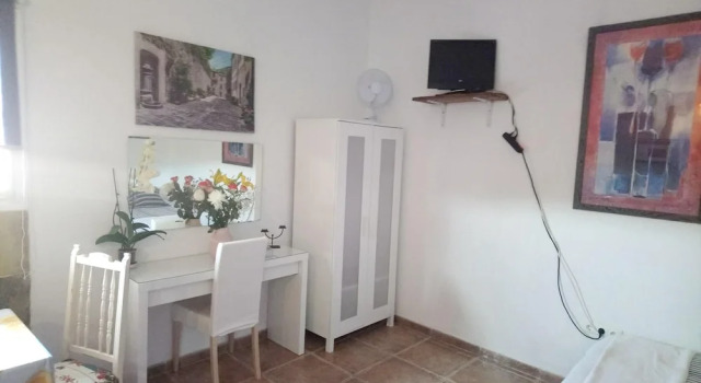 Studio in Tuineje, With Wonderful Mountain View, Enclosed Garden and Wifi, Book Hotel Tuineje Fuerteventura