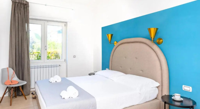 Mako Sorrento Suites