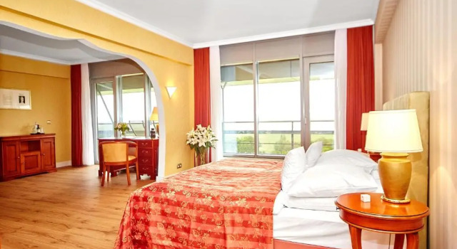 Полулюкс Cliff Hotel Rügen