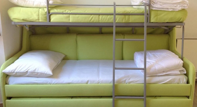 Campione del Garda Surf House - Hostel, Забронировать Хостел Хостелы озера Гарды, Хостел