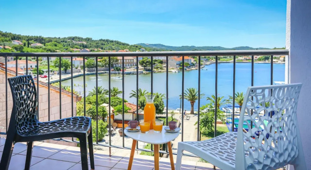 Двухместный номер Standard с балконом и с видом на море Lumbarda Resort Apartments