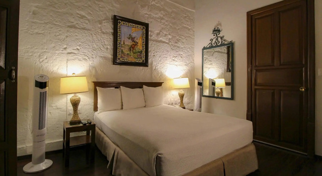 Hotel Casino Morelia, Rezerwuj Hotel Morelia Michoacan