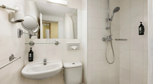 Standard Familie Zimmer Amedia Express Prague, Trademark Collection by Wyndham