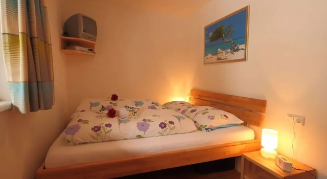 Boutique Apartment With Mountain View, Rezerwuj Apartament Hotele w Tyrol z parkingiem, Parking