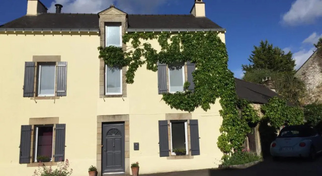 Vingt Vieux Bourg, Book Bed and Breakfast Hoteller i Morbihan med parkering, Parkering