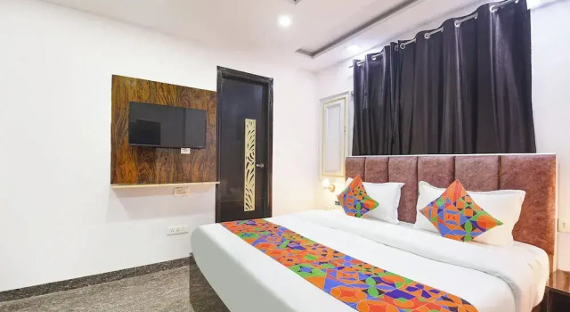 Номер Deluxe FabHotel Celebration Home