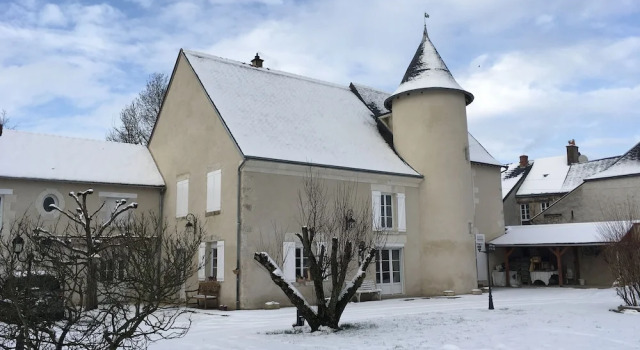 Manoir le Bout du Pont-GITES & Chambres dHôtes, Book Guesthouse  