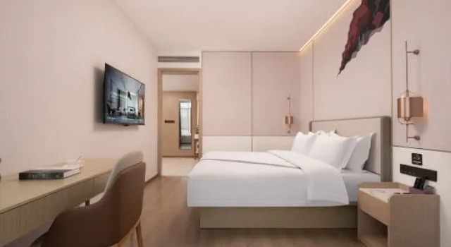 Люкс Elong Hotel (Qingdao West Coast Branch)