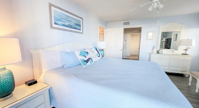 Huge 3 bedroom, 3 bath condo in the lovely Brighton building! 3 Condo, Забронировать Отель СПА-отели Миртл-Бич, рядом с Hibben Memorial Park, SPA-услуги