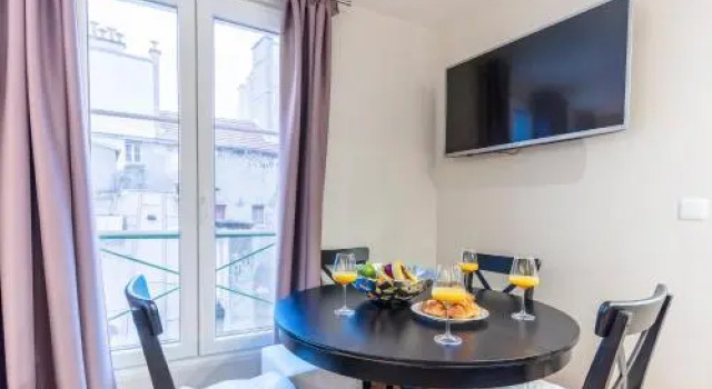 Families And Friends - Center - 110 Sqm, Забронировать Отель Париж Иль-де-Франс, рядом с Станция метро Rambuteau