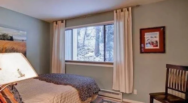 Delightful International Village Getaway, Prenota Hotel Ketchum Sun Valley